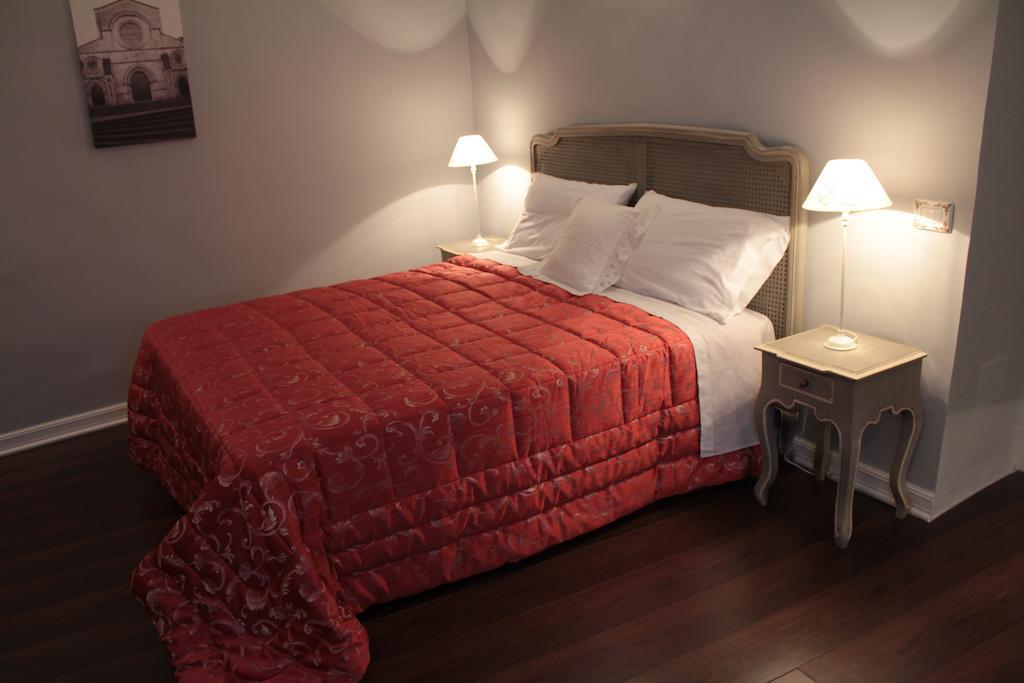 B&B Via Dell'Astrologo Cosenza Phòng bức ảnh
